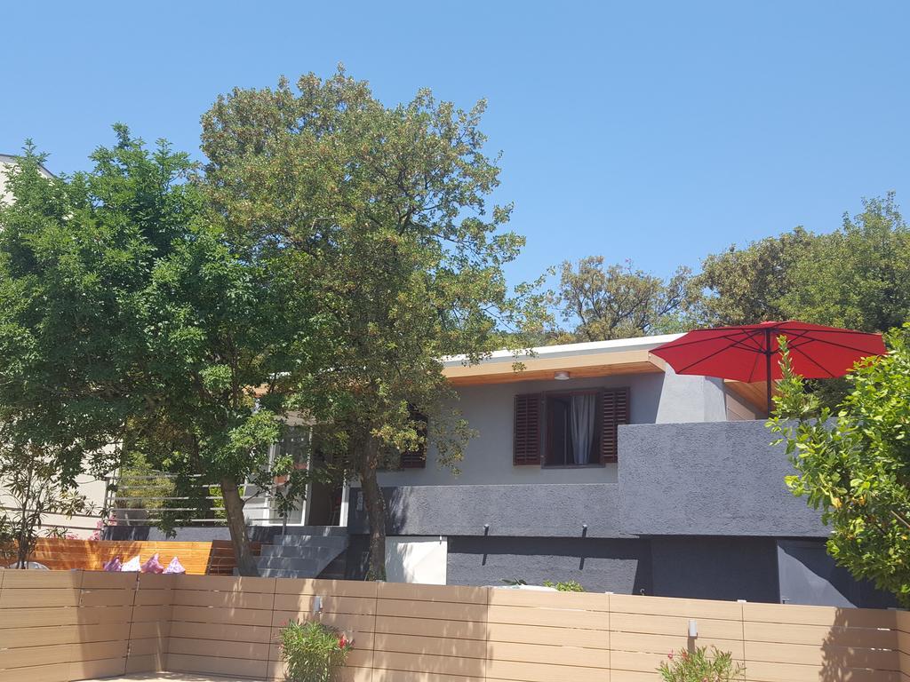 קריקווניצה Holiday Home Lola מראה חיצוני תמונה